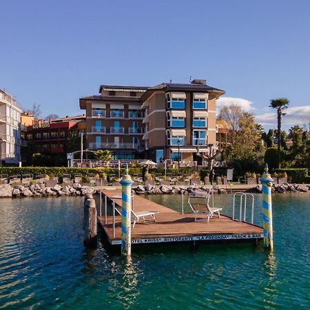 Kriss Internazionale Hotel Bardolino Exterior photo