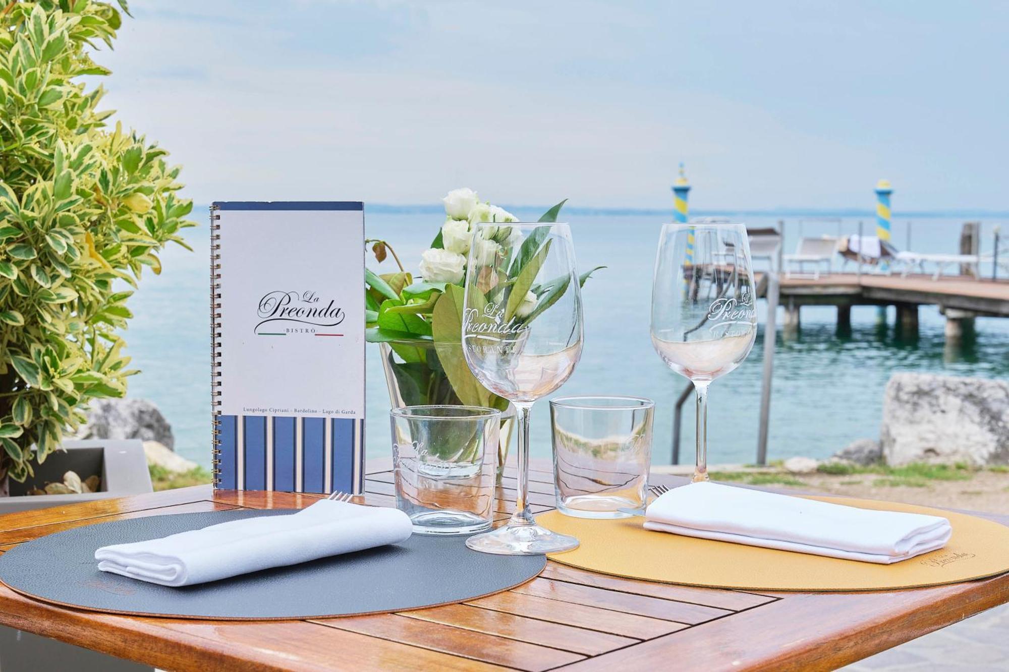 Kriss Internazionale Hotel Bardolino Exterior photo