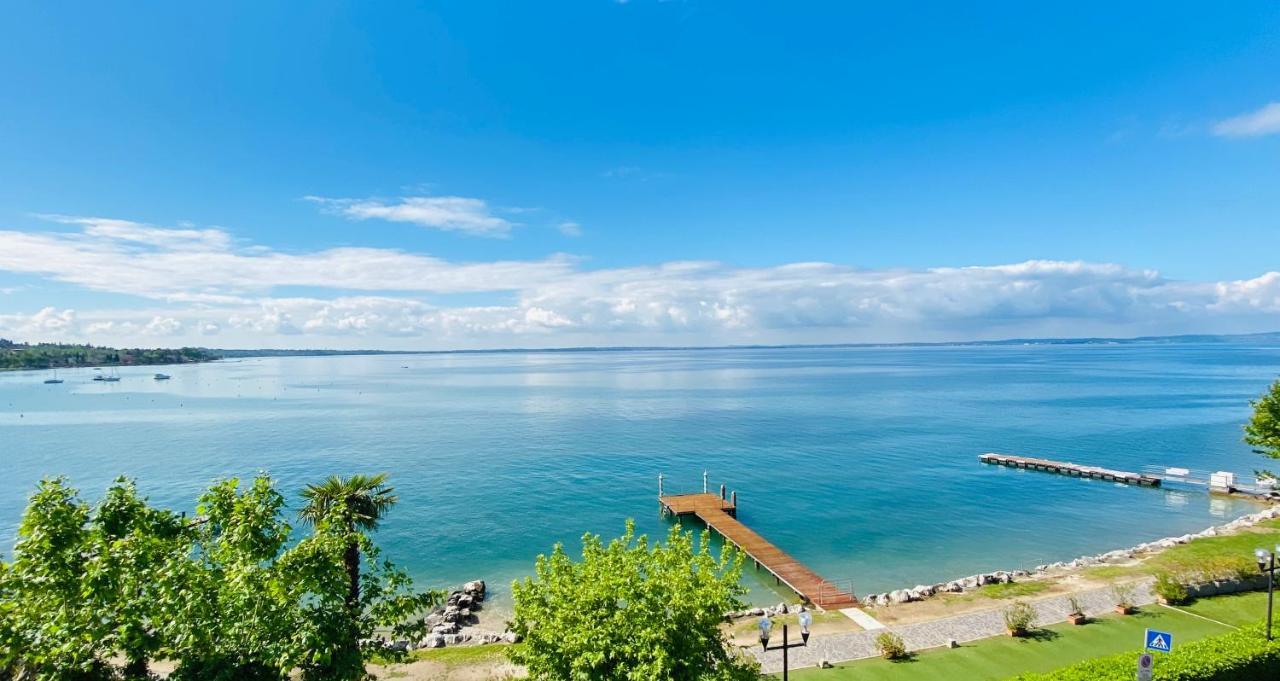Kriss Internazionale Hotel Bardolino Exterior photo